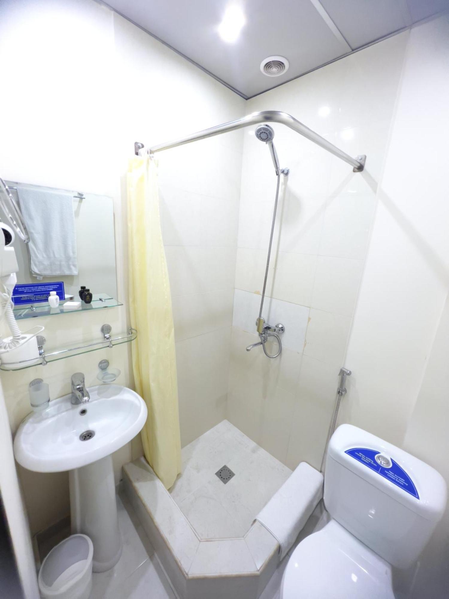 Nava Hotel Yerevan Room photo